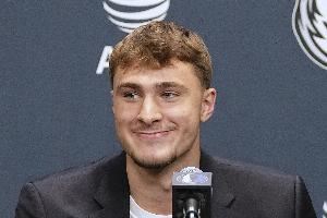 皮尔斯：我拿弗拉格和基里连科比较 不确定他是否能成超巨